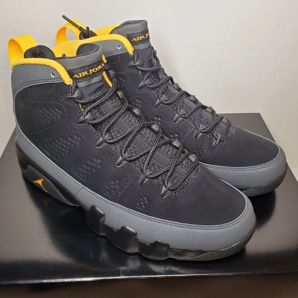 Nike Air Jordan 9 Retro